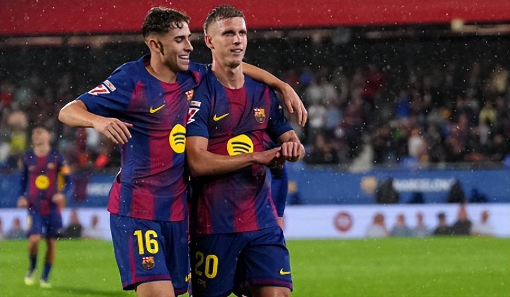 西甲第10轮将上演一场万众瞩目的巅峰对决，西甲豪门巴塞罗那做客挑战银河战舰皇家马德里