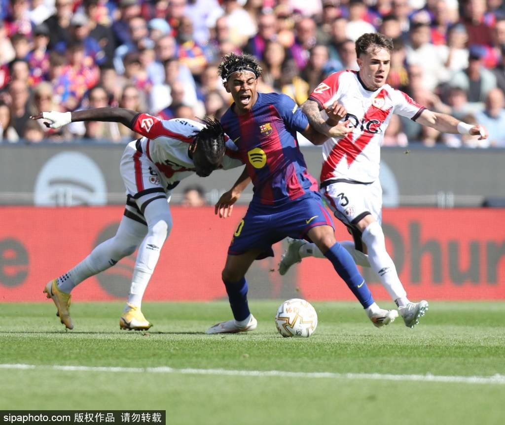 “我们并不需要奇迹就能晋级欧冠四强”——弗里克的乐观与现实在诺坎普的考卷